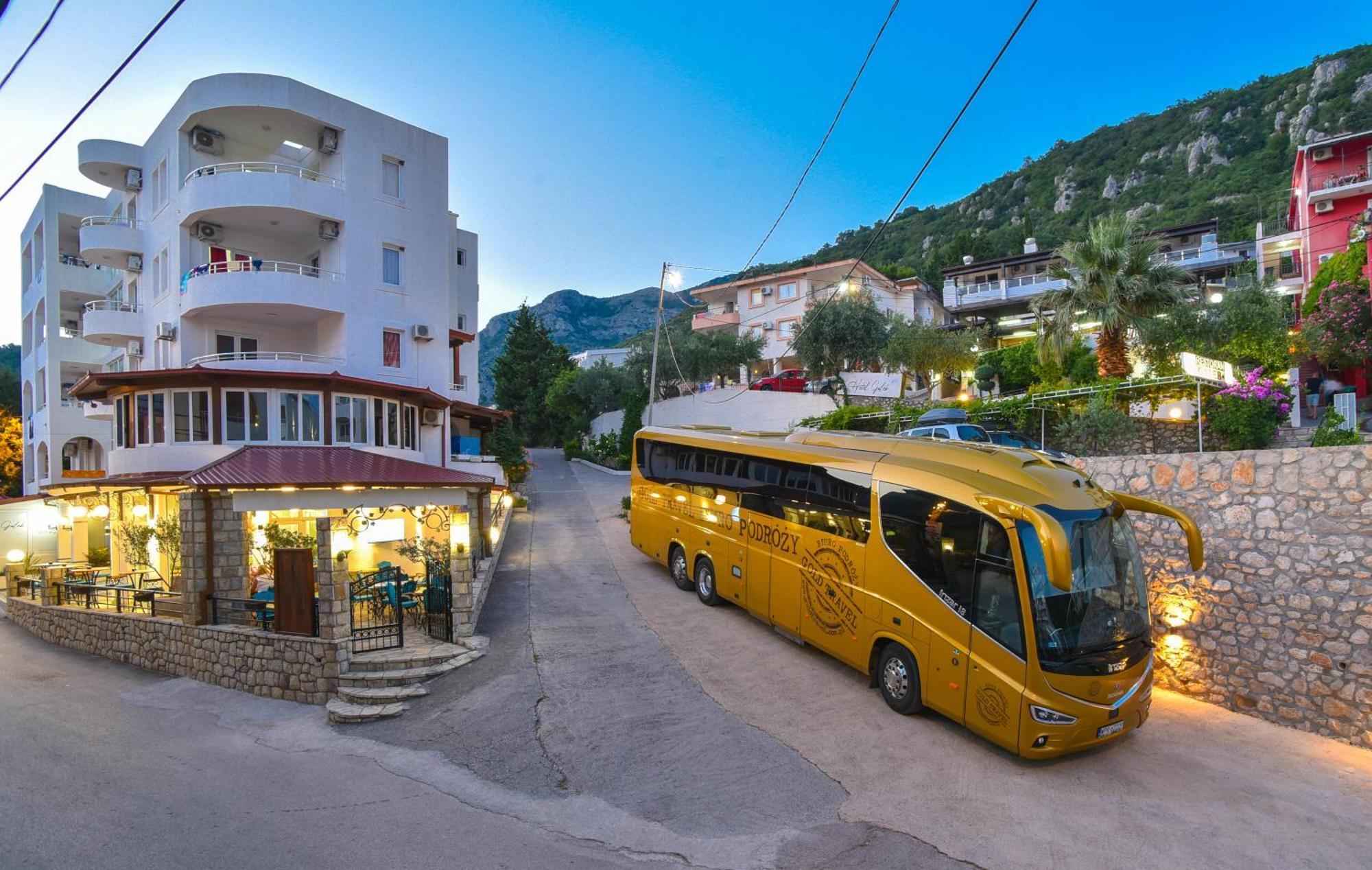 Hotel Galeb Čanj Екстериор снимка