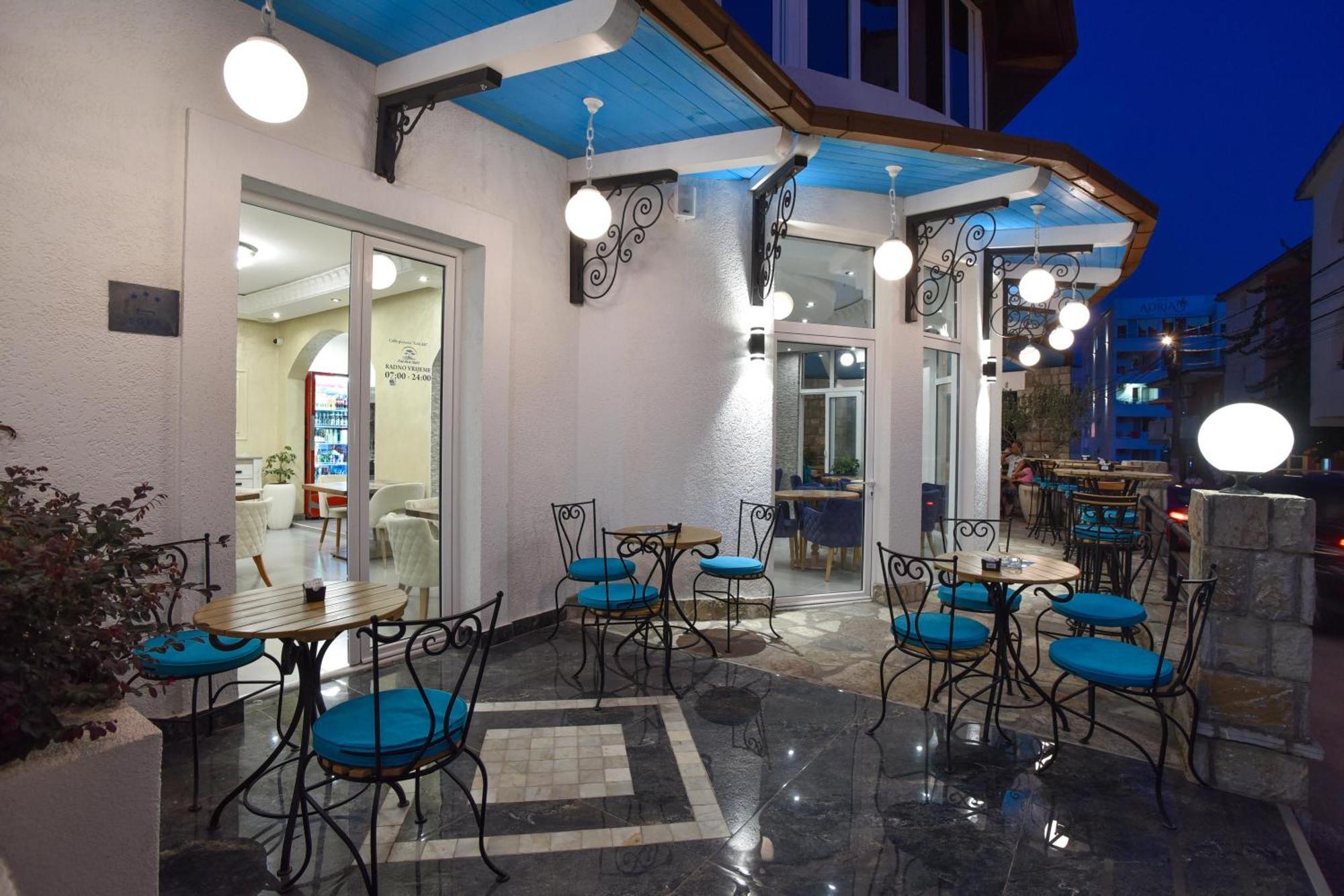 Hotel Galeb Čanj Екстериор снимка
